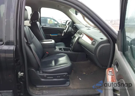 2013 GMC Yukon Xl 1500 Slt z USA, uszkodzony, nr VIN 1GKS2KE71DR345533